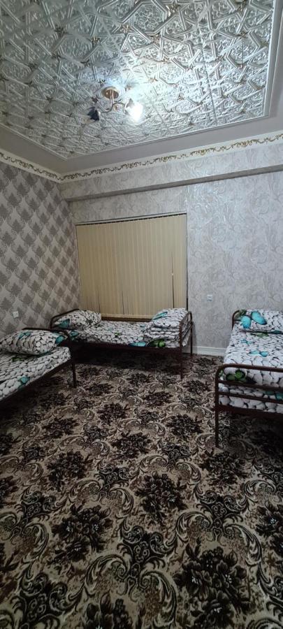 Sheykh Hostel Andizhan Exteriör bild