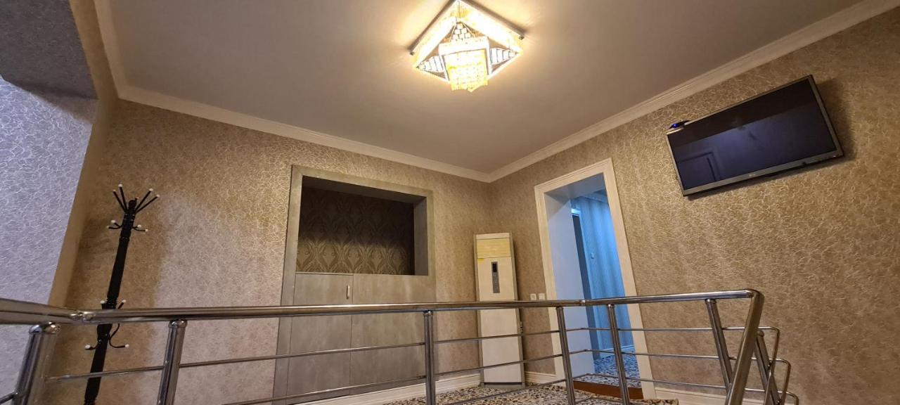 Sheykh Hostel Andizhan Exteriör bild