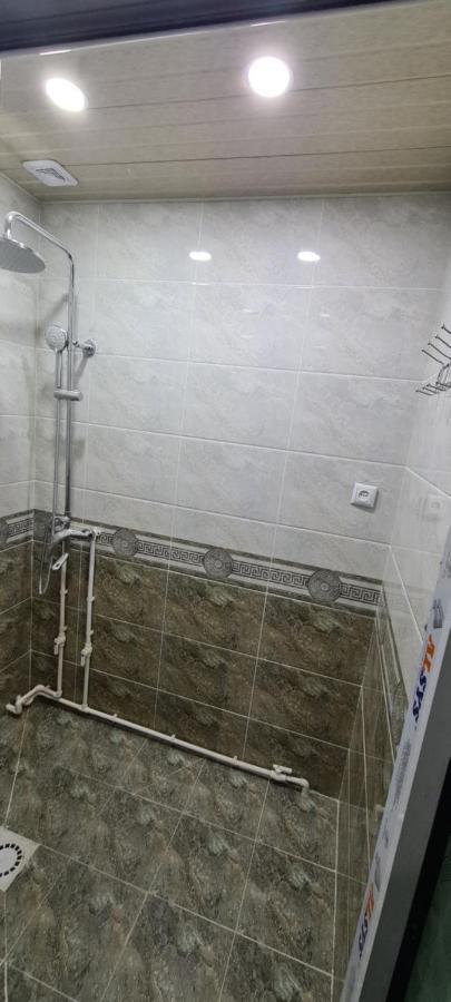 Sheykh Hostel Andizhan Exteriör bild