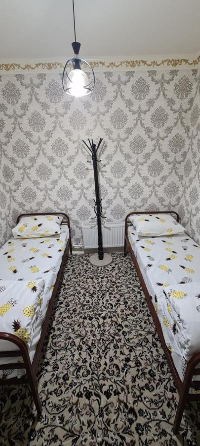 Sheykh Hostel Andizhan Exteriör bild