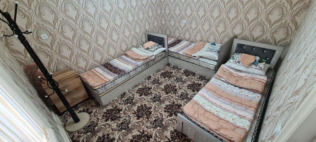 Sheykh Hostel Andizhan Exteriör bild