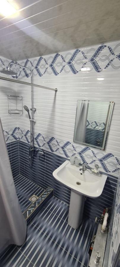 Sheykh Hostel Andizhan Exteriör bild